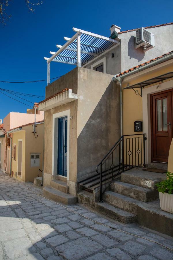 Appartement Little House In Baska Extérieur photo